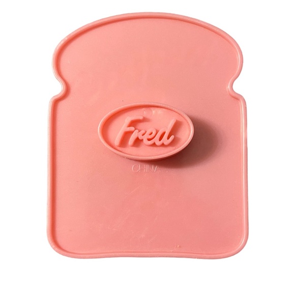 Fred Eiffel Tower French Toast Bread Stamp - Picture 2 of 3